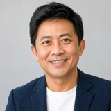 คุณจิรายุ เจ้าของสวนลำไย อ.ฝาง