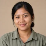 คุณนางหอม แรงงานชาวไทใหญ่จากเมียนมา ทำงานไร่กาแฟบนดอย