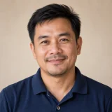 คุณวีรยุทธ ผู้รับเหมาก่อสร้าง ต.เวียงชัย อำเภอเวียงชัย