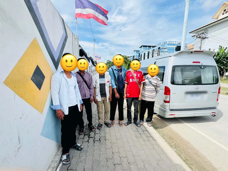 รถตู้รับ-ส่งแรงงานต่างด้าวของศิริมาส เซอร์วิส เชียงใหม่ 2
