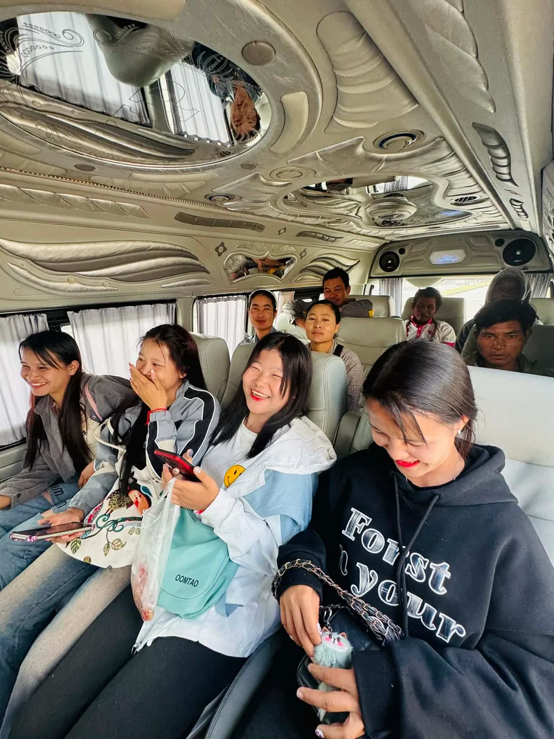 ถ่ายบัตรชมพูแรงงานต่างด้าว เชียงราย 1