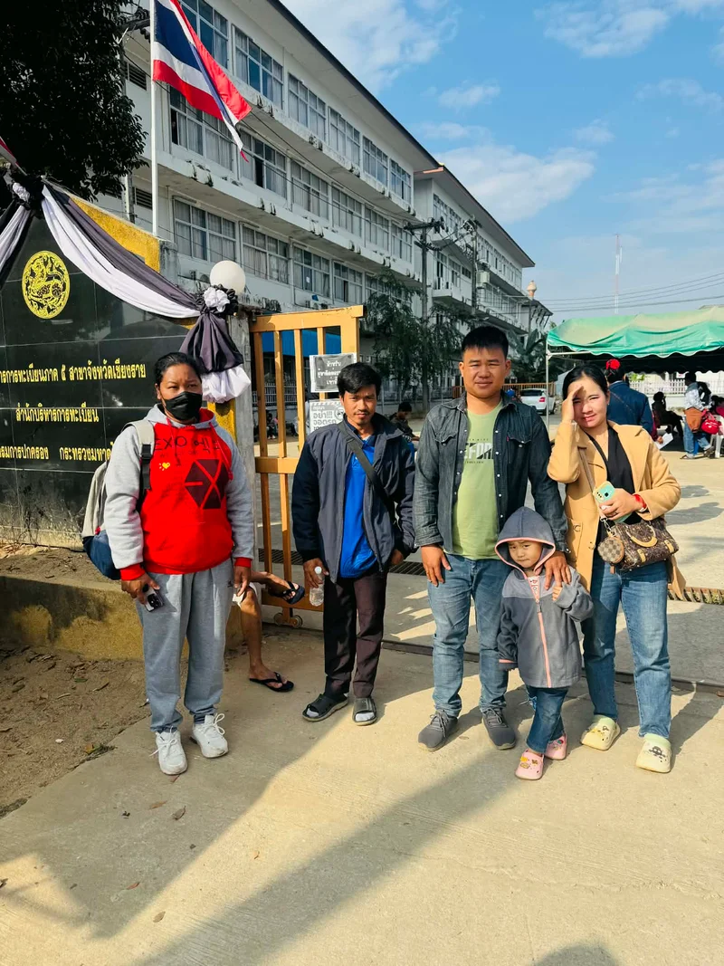 ถ่ายบัตรชมพูแรงงานต่างด้าว เชียงราย 2